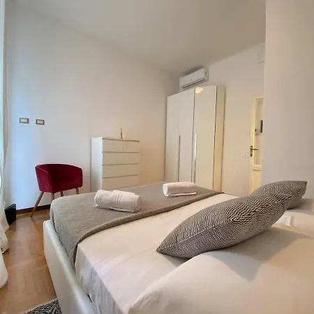Apartment Via Benzi Como